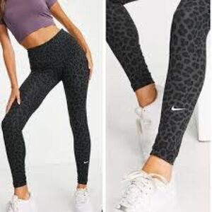 Nike Women's Dark Gray Leopard Leggings